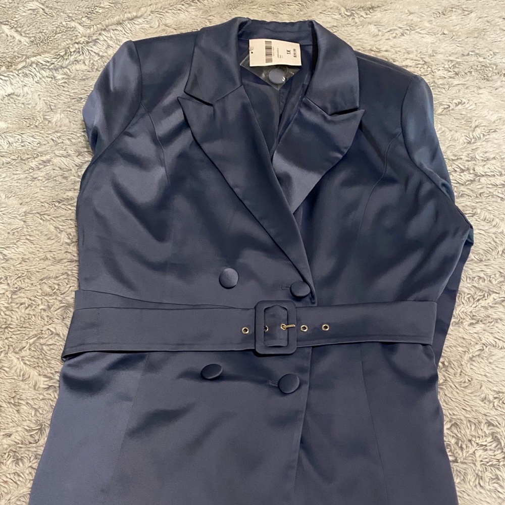 Blazer - Picture 2 of 2